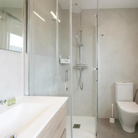 Apartman With 3 Bedrooms *