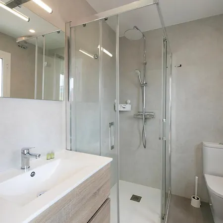 With 3 Bedrooms Cornellà de Llobregat