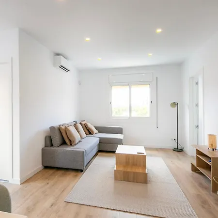 With 3 Bedrooms Cornellà de Llobregat