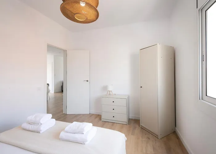 Apartment With 3 Bedrooms *