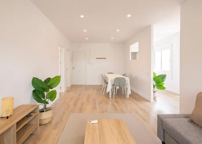With 3 Bedrooms Διαμέρισμα