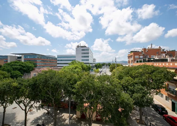 With 3 Bedrooms * Cornellà de Llobregat